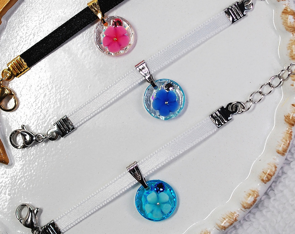 ワンポイントフラワーチョーカー