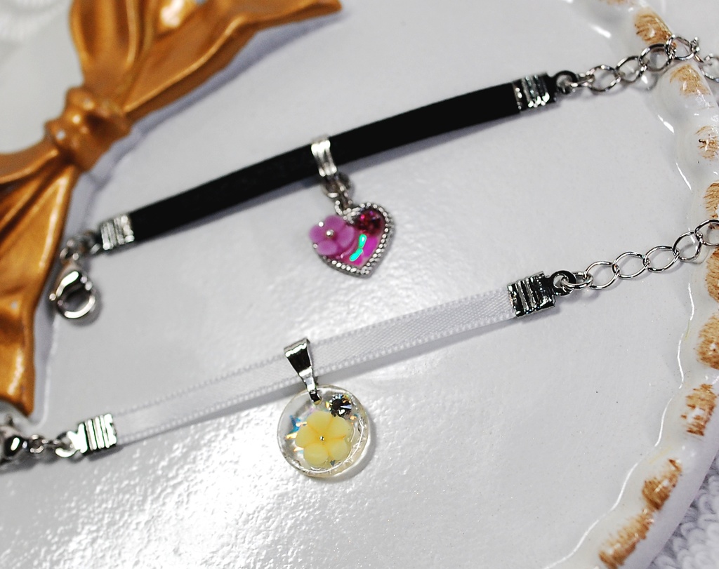 ワンポイントフラワーチョーカー