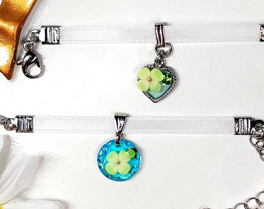 四葉のクローバーチョーカー