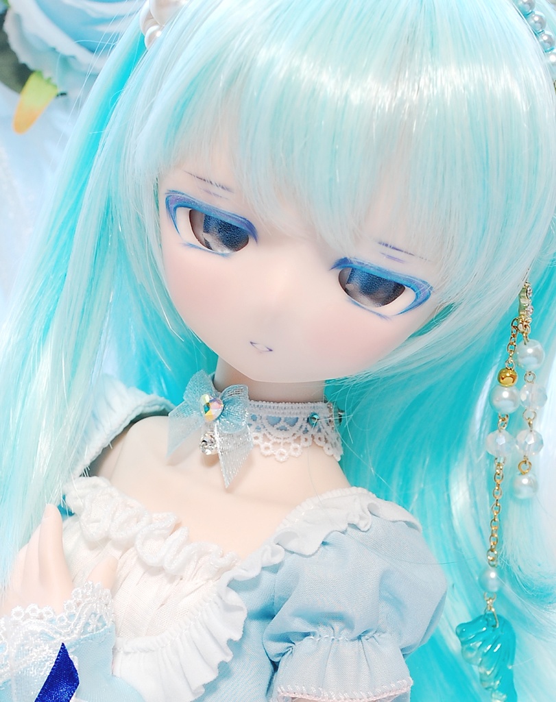 【11/9(日)20時から販売】DDH-01(セミホワイト肌)カスタムヘッド+自作レジンアイ1組+チョーカー1つ