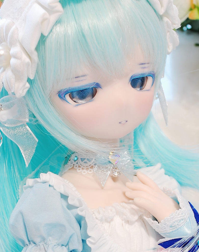 【11/9(日)20時から販売】DDH-01(セミホワイト肌)カスタムヘッド+自作レジンアイ1組+チョーカー1つ