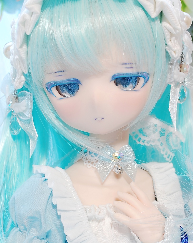 【11/9(日)20時から販売】DDH-01(セミホワイト肌)カスタムヘッド+自作レジンアイ1組+チョーカー1つ