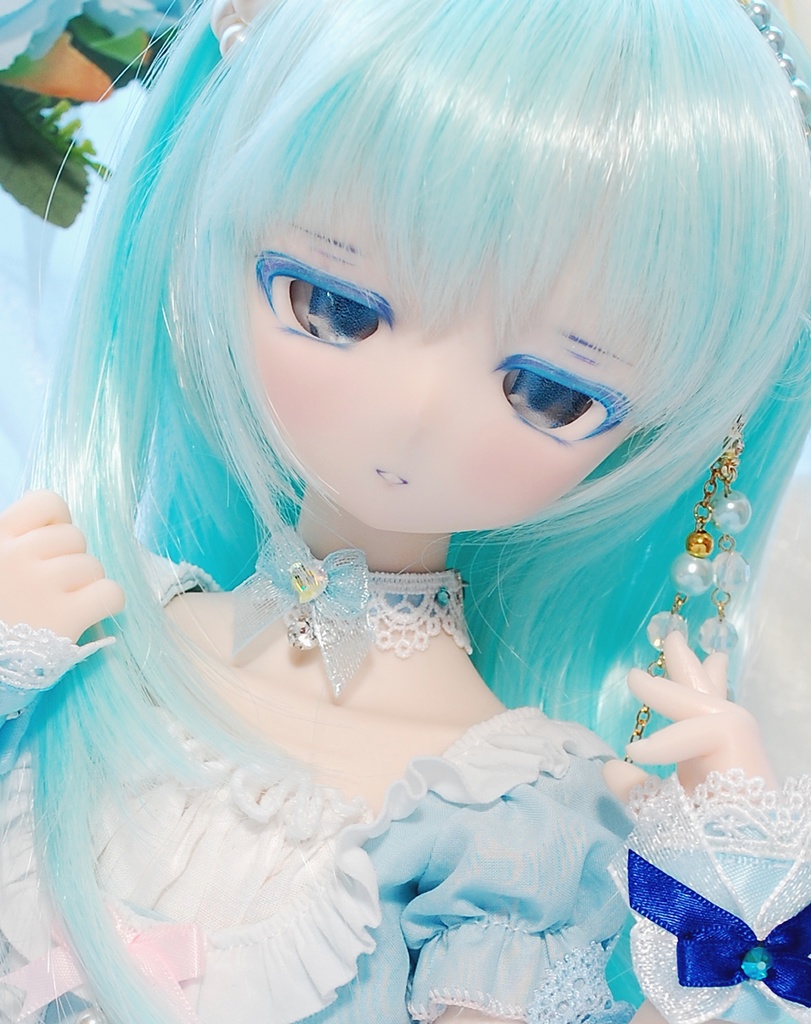 【11/9(日)20時から販売】DDH-01(セミホワイト肌)カスタムヘッド+自作レジンアイ1組+チョーカー1つ