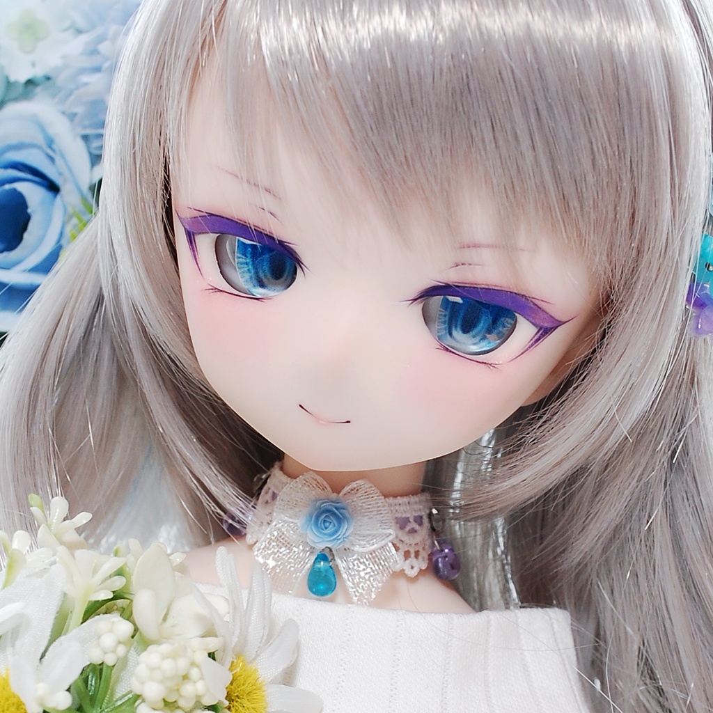 【11/16(日)20時から販売】DDH-01(セミホワイト肌)カスタムヘッド+自作レジンアイ1組+チョーカー1個