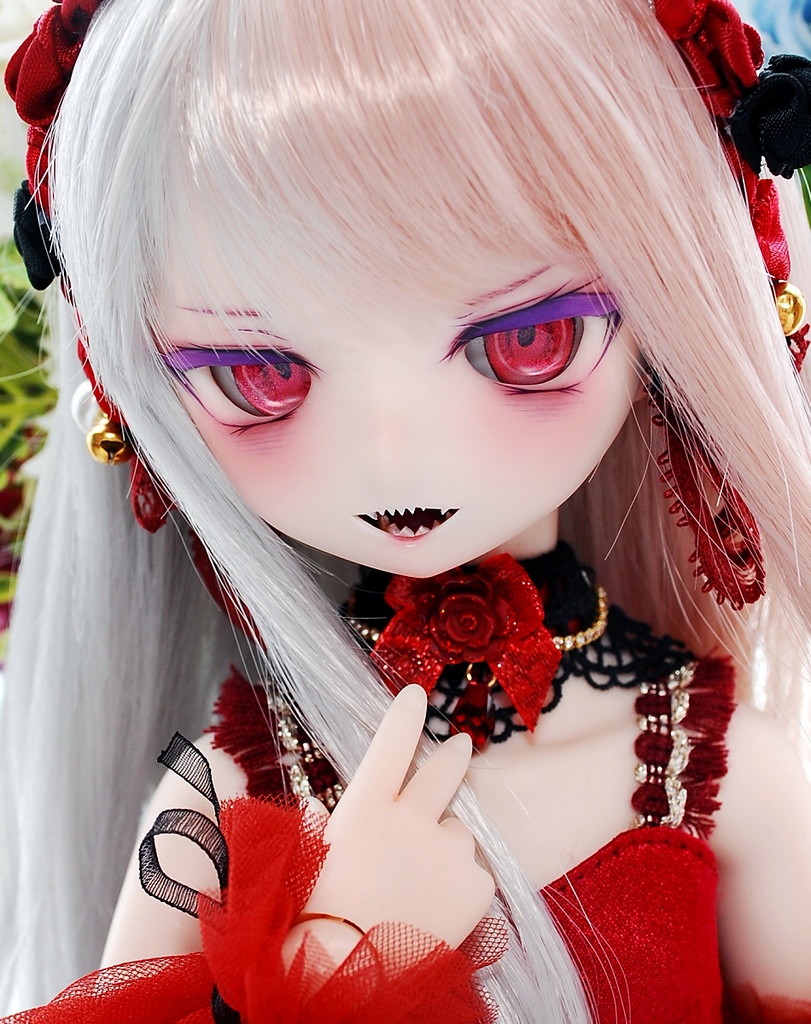 【12/14㈰20時から販売】DDH-01(セミホワイト肌)カスタムヘッド+自作レジンアイ1組