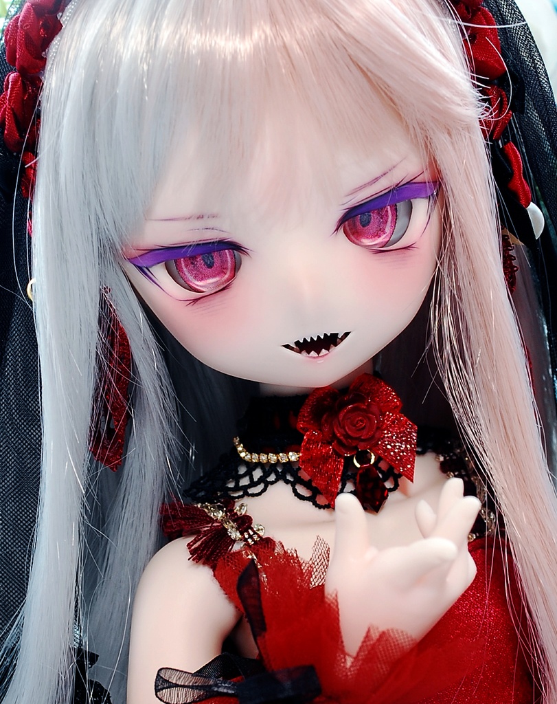 【12/14㈰20時から販売】DDH-01(セミホワイト肌)カスタムヘッド+自作レジンアイ1組