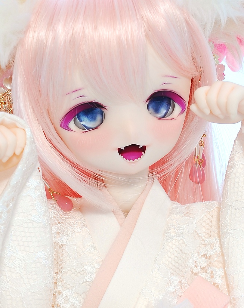 【展示】DDH-01(セミホワイト肌)カスタムヘッド+自作レジンアイ1組