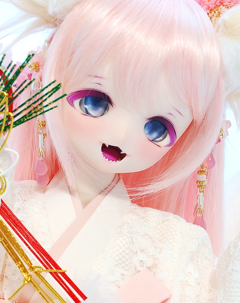 【展示】DDH-01(セミホワイト肌)カスタムヘッド+自作レジンアイ1組