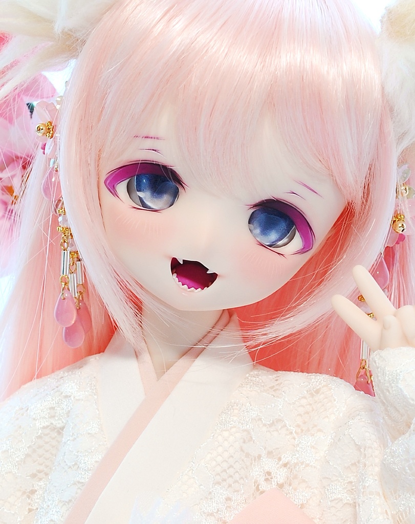 【展示】DDH-01(セミホワイト肌)カスタムヘッド+自作レジンアイ1組