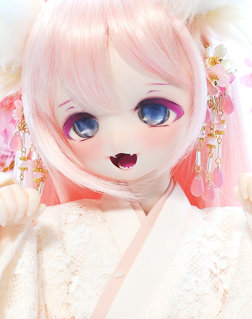 【展示】DDH-01(セミホワイト肌)カスタムヘッド+自作レジンアイ1組