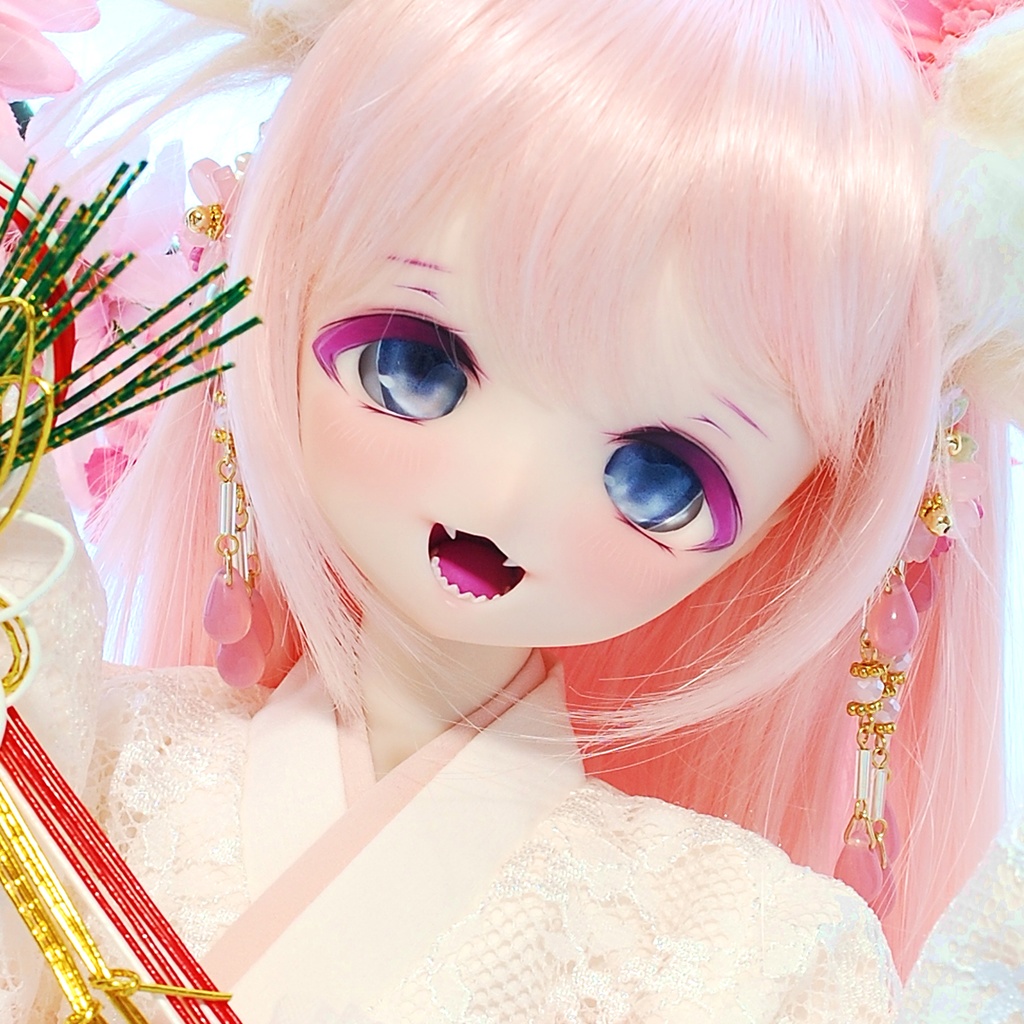 【展示】DDH-01(セミホワイト肌)カスタムヘッド+自作レジンアイ1組