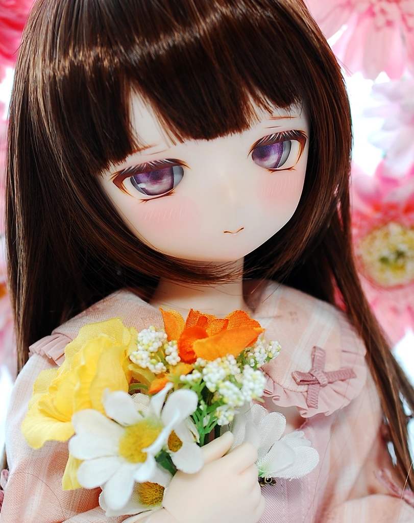 【3/1(日)20時から販売】DDH-01(セミホワイト肌)カスタムヘッド+自作レジンアイ1組