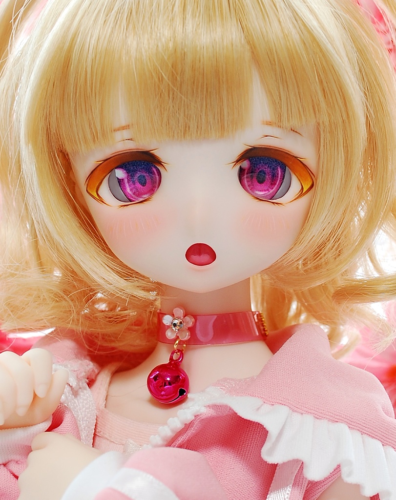 【Sold out】可愛らしさ全開✨️ / Full of Cuteness|DDH-01(セミホワイト肌)カスタムヘッド+レジンアイ+舌パーツ+おしゃぶり+チョーカー