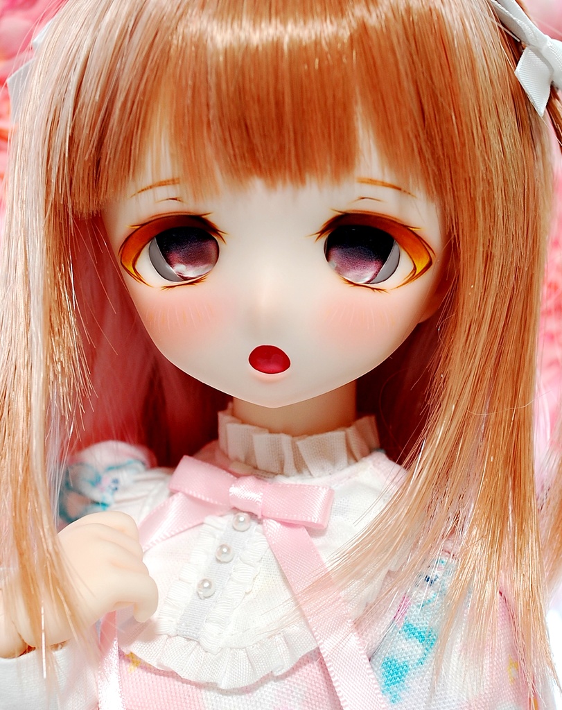 DDH-01(セミホワイト肌)カスタムヘッド+自作レジンアイ1組