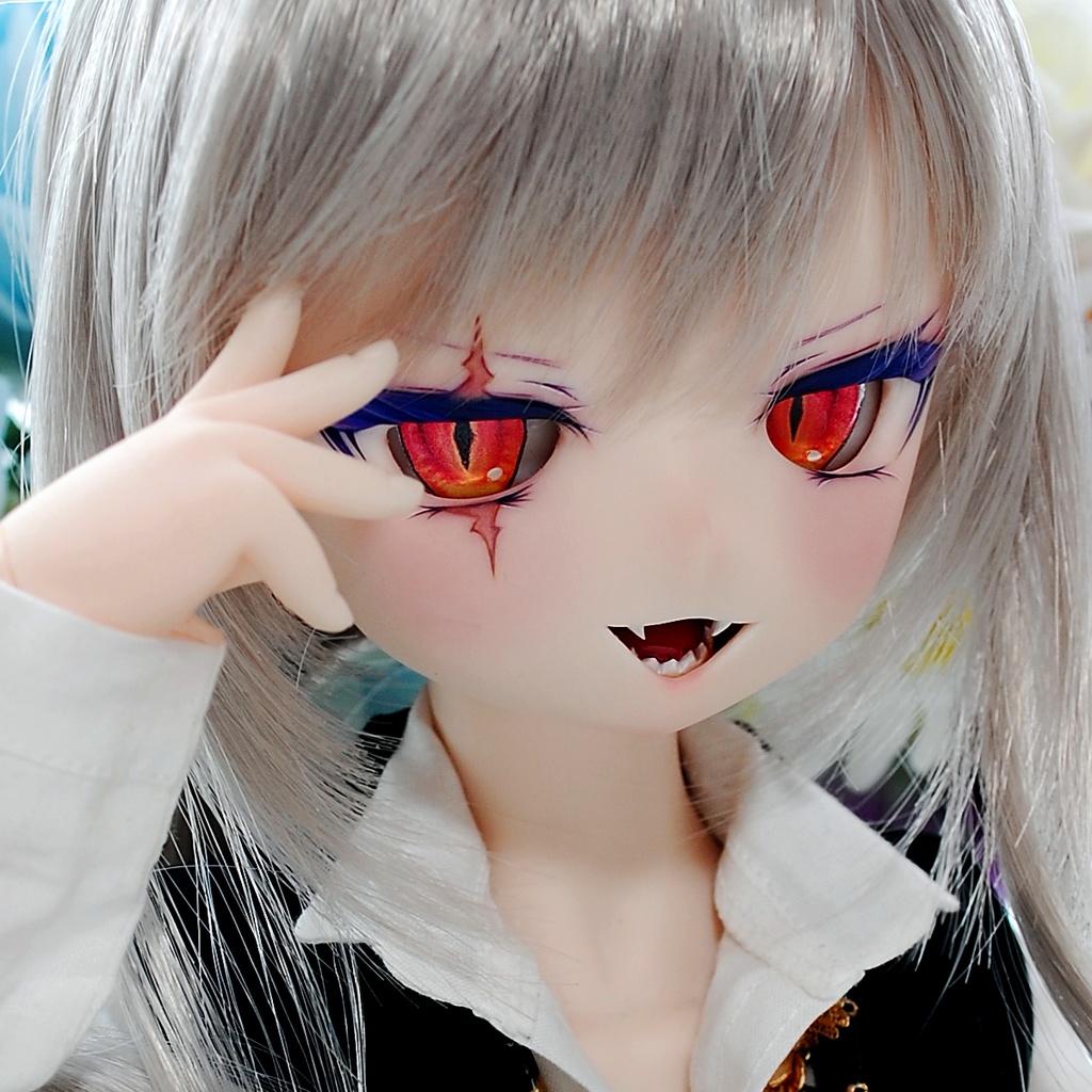 【4/12(日)20時から販売】DDH-01(セミホワイト肌)カスタムヘッド+自作レジンアイ1組