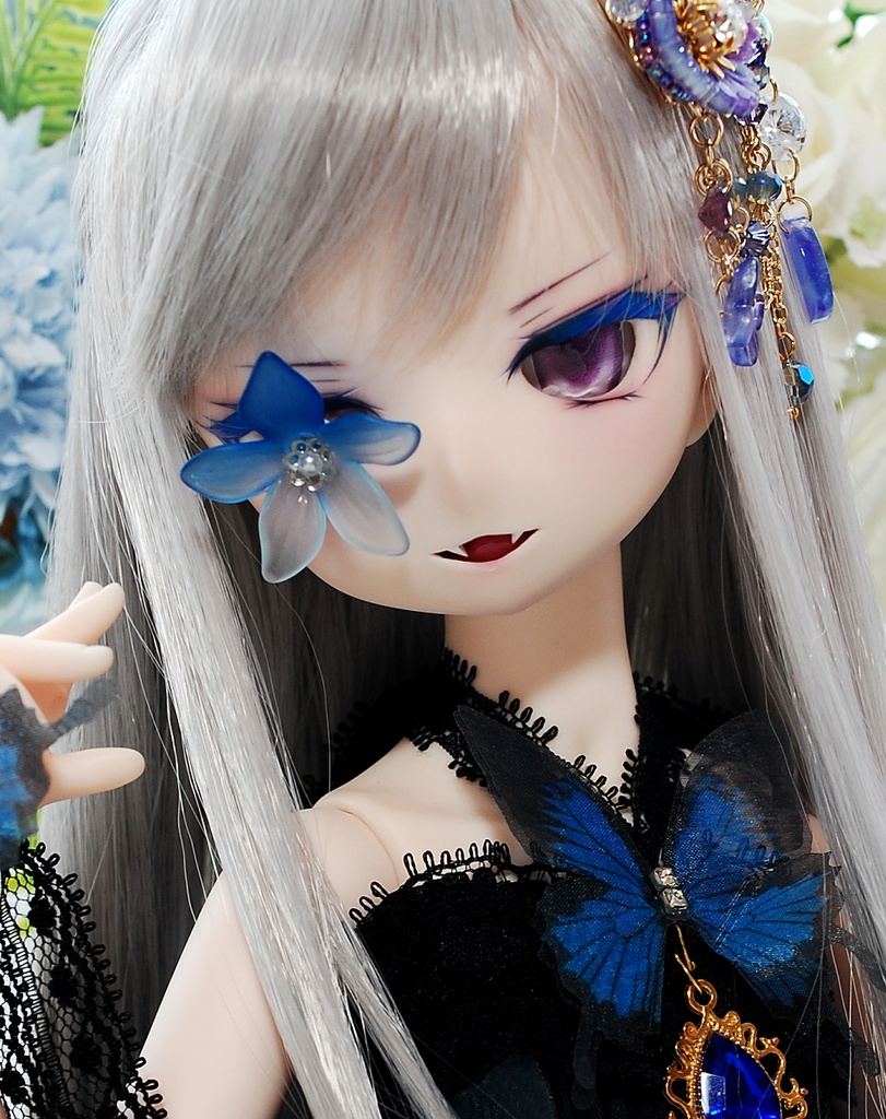 【5/17(日)20:00から販売】魅惑的な美しさ/ Enchanting Beauty DDH-01(セミホワイト肌)カスタムヘッド+自作レジンアイ+フラワー・蝶々ギミックセット
