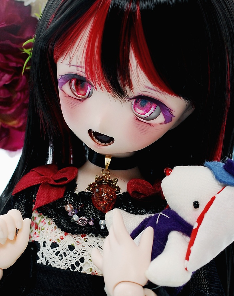 【Sold Out】病み可愛い/Sweet Darkness DDH-01(セミホワイト肌)カスタムヘッド+自作レジンアイ+自作チョーカー