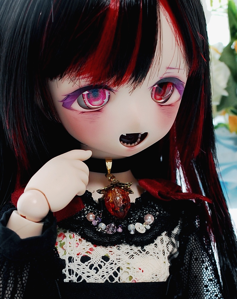 【Sold Out】病み可愛い/Sweet Darkness DDH-01(セミホワイト肌)カスタムヘッド+自作レジンアイ+自作チョーカー