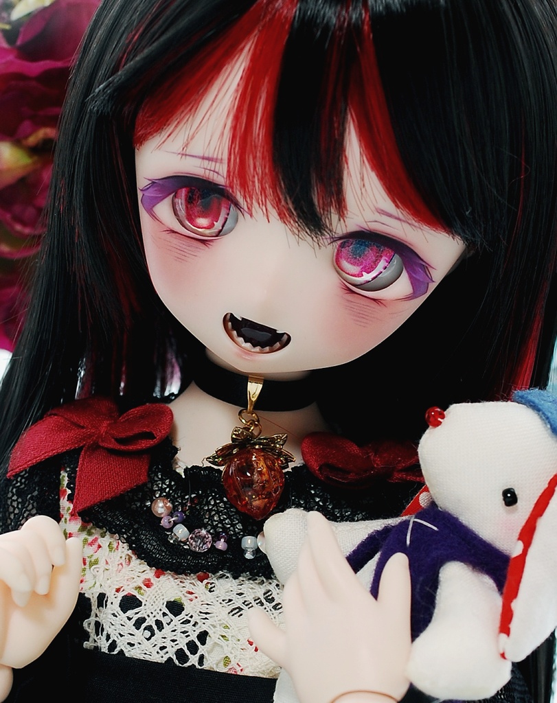 【Sold Out】病み可愛い/Sweet Darkness DDH-01(セミホワイト肌)カスタムヘッド+自作レジンアイ+自作チョーカー