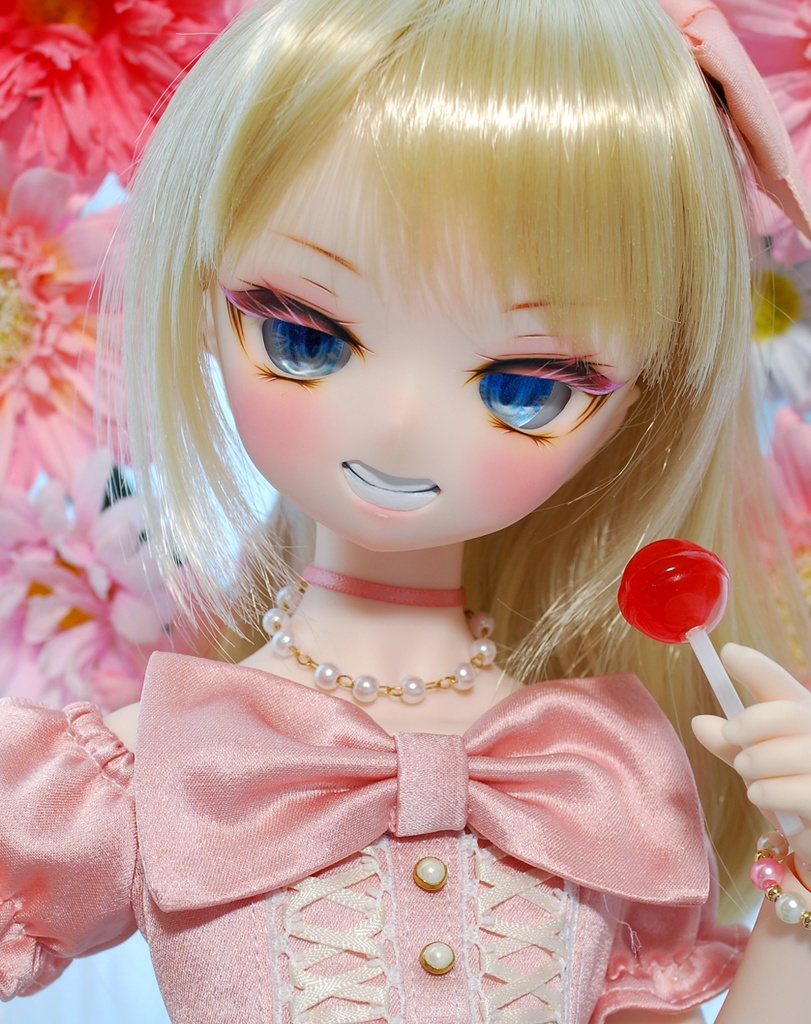 【11/1 ㈰ 20時から販売】(*´罒`*)な笑顔が可愛い♡ /A Cute (*´罒`*) Smile DDH-01(セミホワイト肌)カスタムヘッド+自作レジンアイ+自作ブレスレット3個