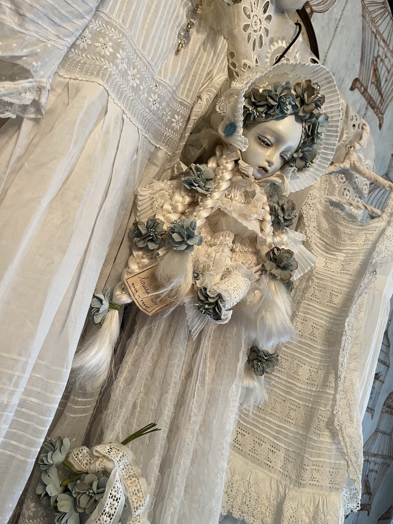 少女オブジェ・『taenia memoriae-01』