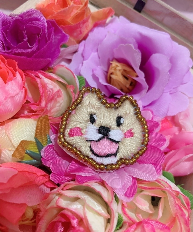 ワンちゃん 僕も連れて行って!ブローチ