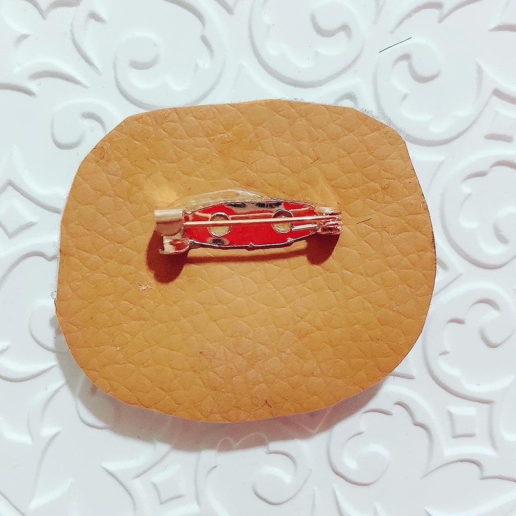 恋するワンちゃん ブローチ