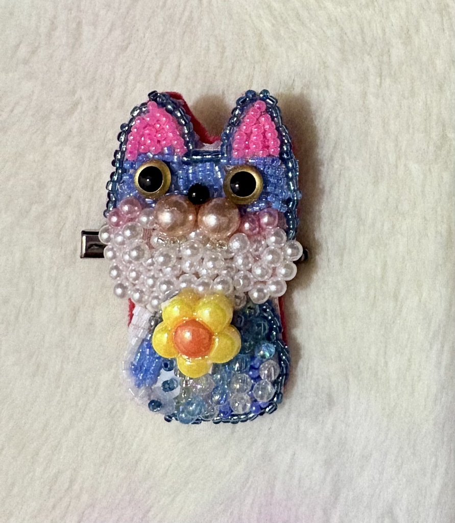 猫ビーズ刺繍