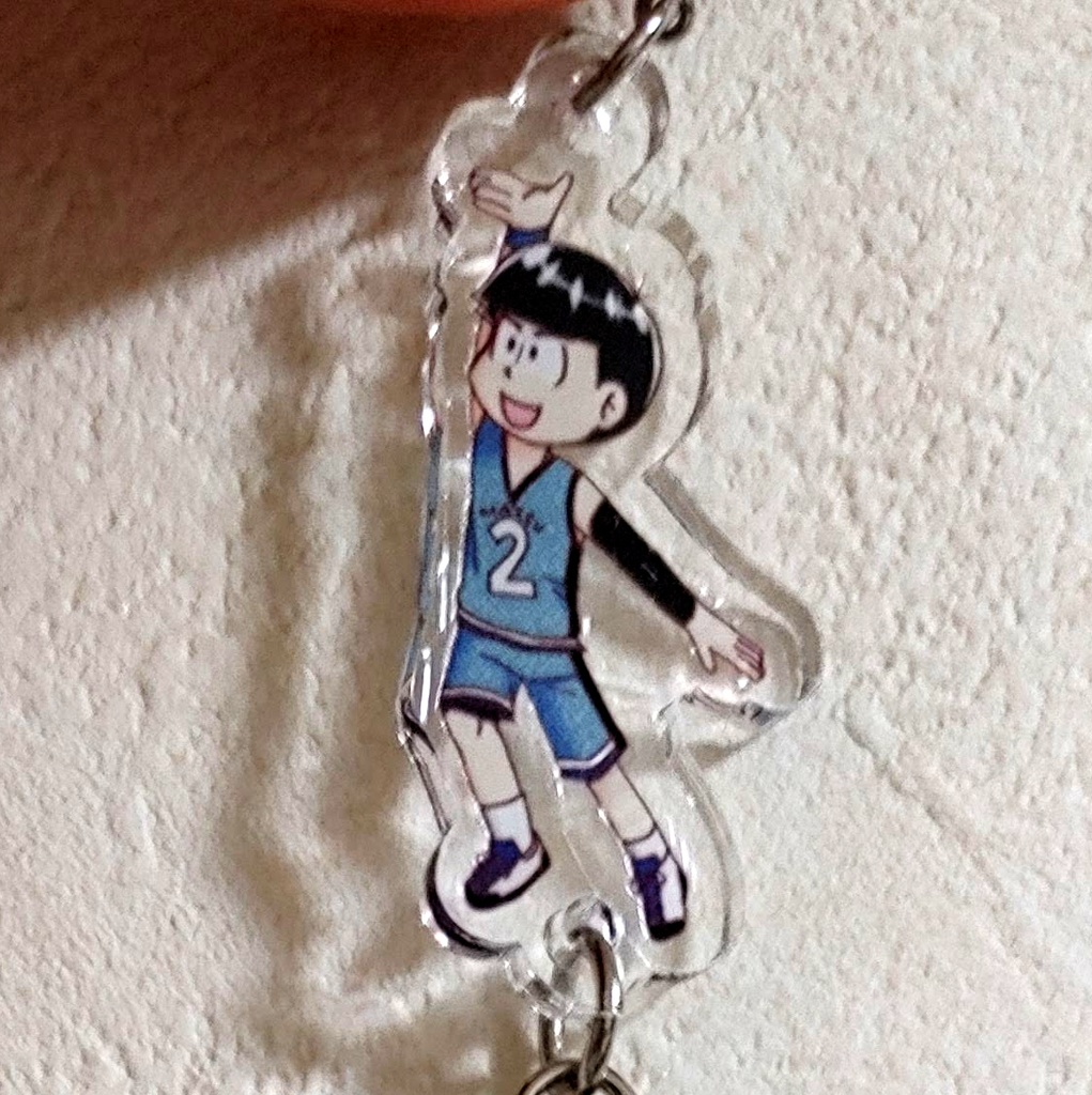 連結アクリルチャーム3個セット:カラ松(バスケ)、一松(ドクター)、注射器(一松ドクターの)