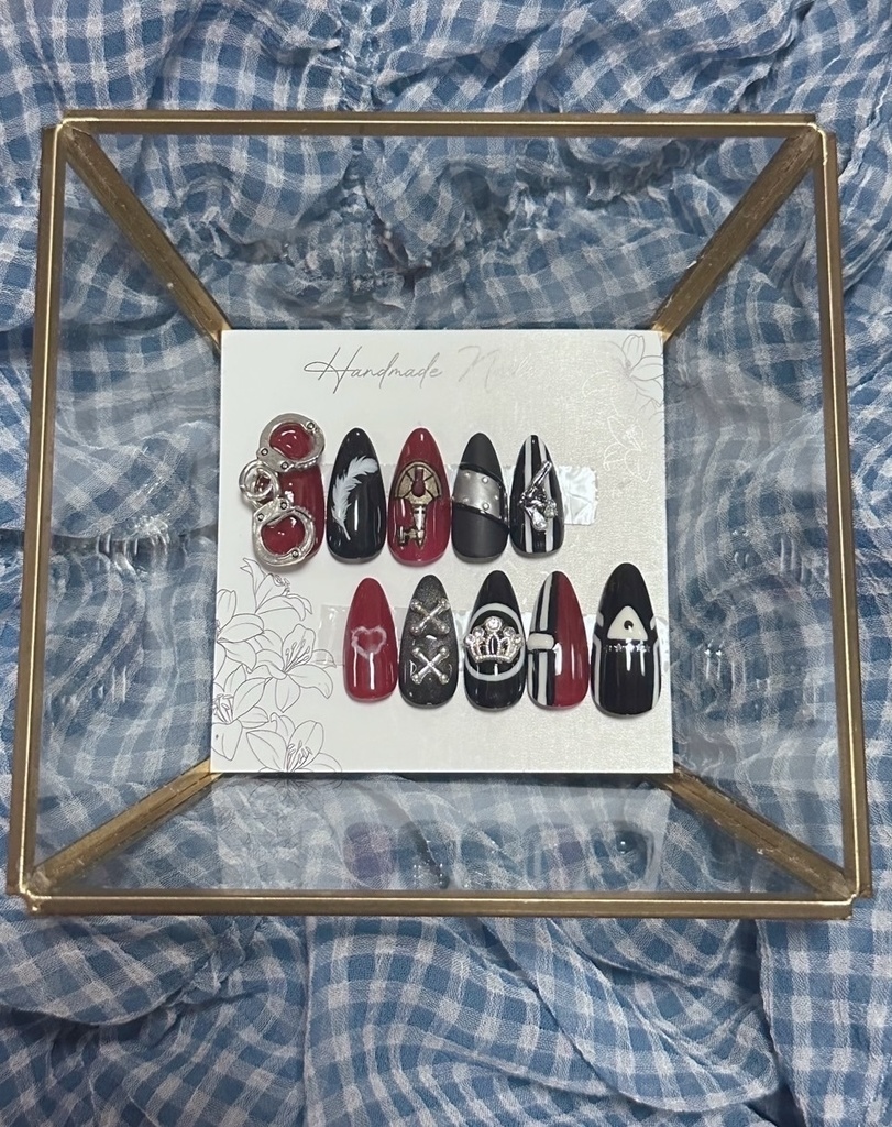 ローレン・イロアス イメージネイルチップ