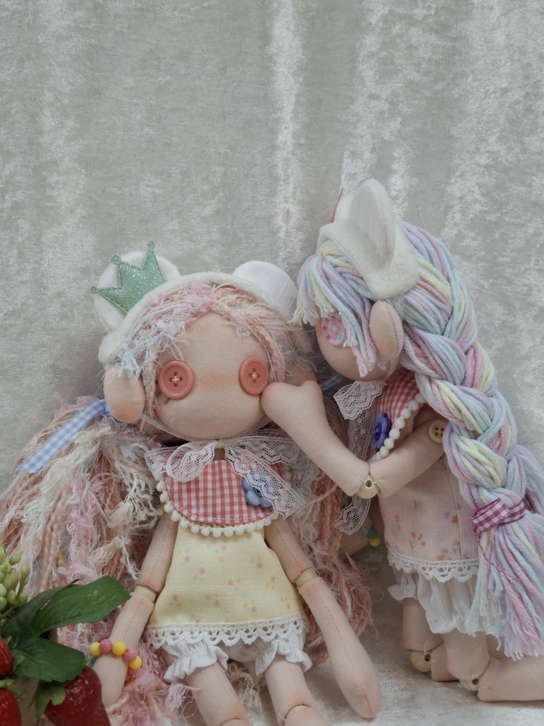 手作りの布人形 