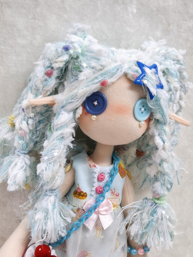 手作りの布人形