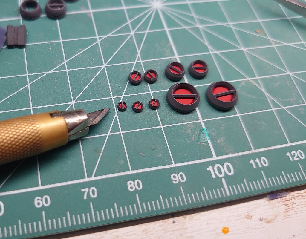 ディテールアップパーツ 丸セット1(中、小)