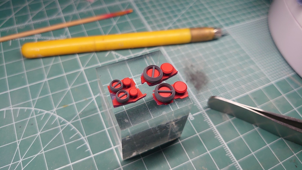 ディテールアップパーツ 丸セット1(中、小)