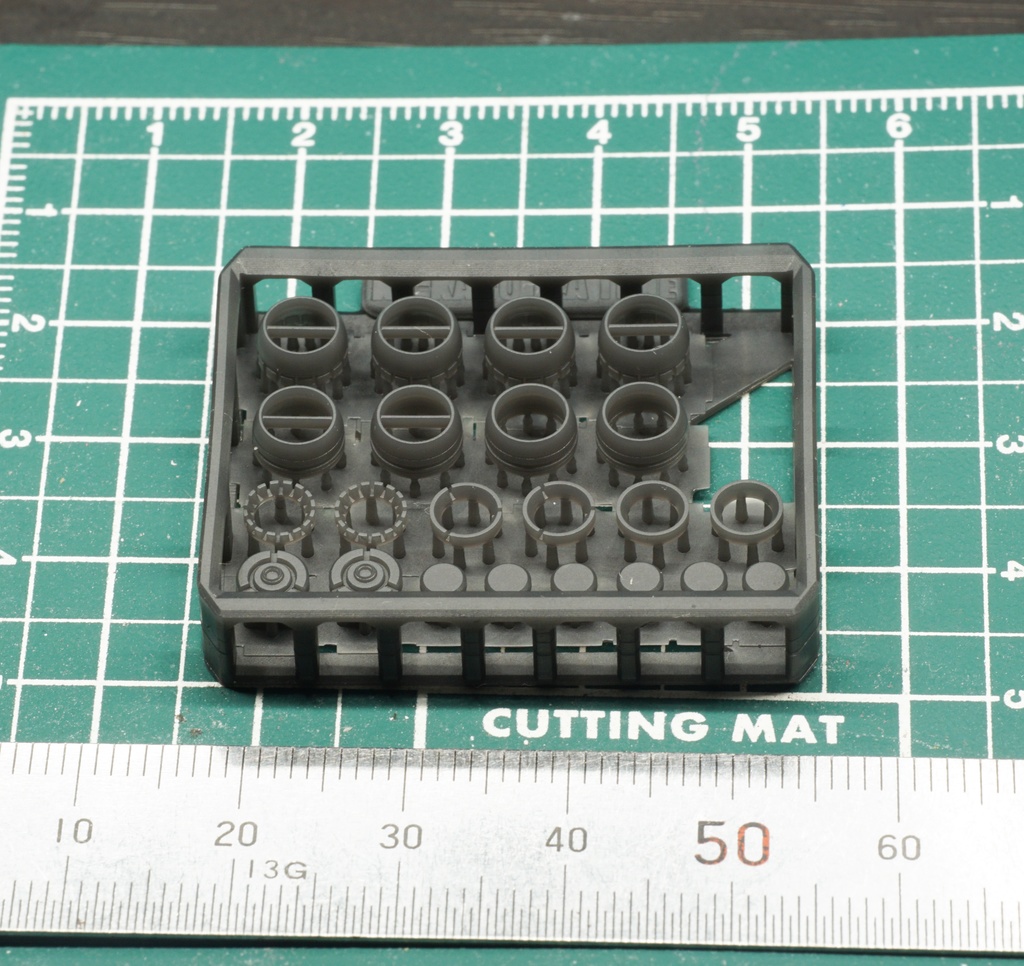 ディテールアップパーツ 丸セット4