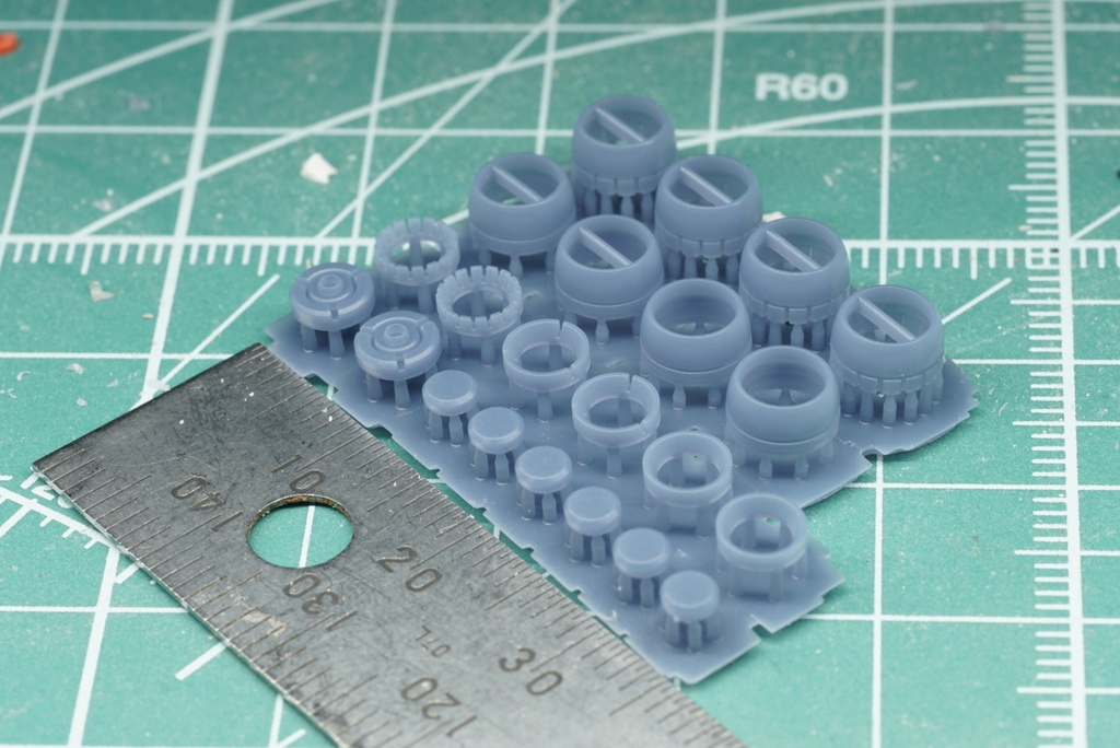 ディテールアップパーツ 丸セット4