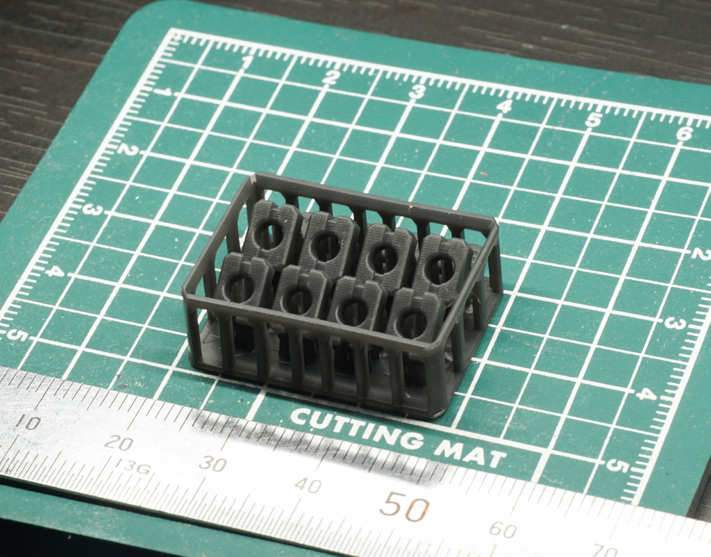 ディテールアップパーツ　角　4