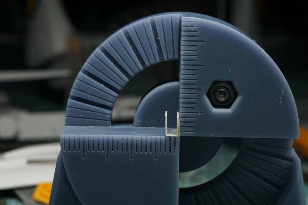 可動式角度調整治具