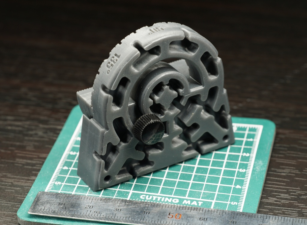 可動式角度調整治具