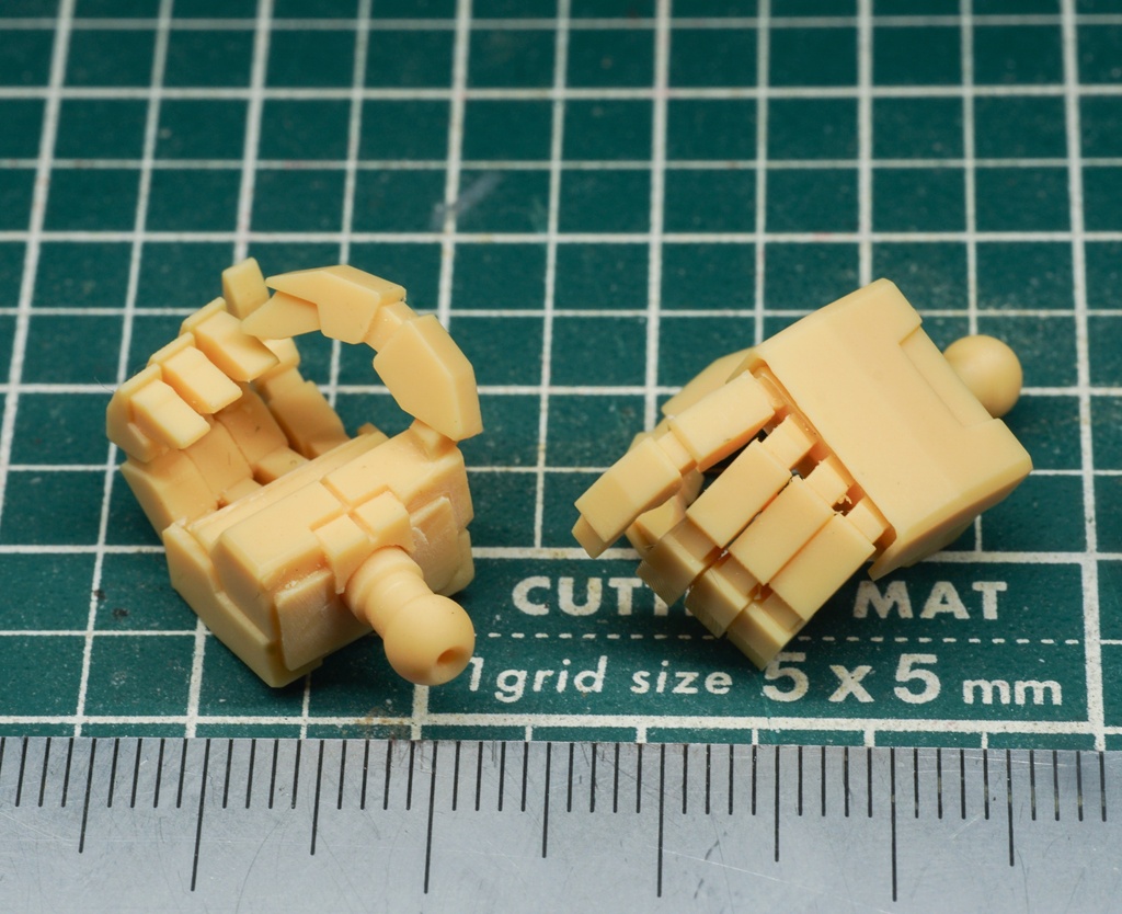 硬化後ハンド1 (銃持ち手) ML