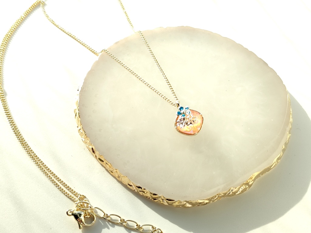 ヒナイチイメージネックレス