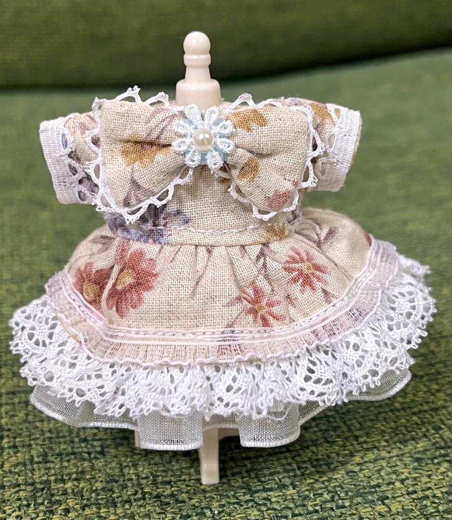 お花畑なカントリードレス