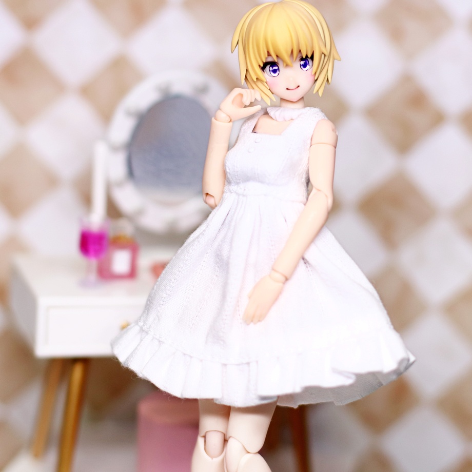 *ワンピース{白}*(ノースリーブミドル丈*スクエアネック 裾フリル)