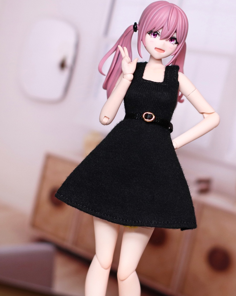 *EKワンピース黒 Mサイズ {丸金バックル}*