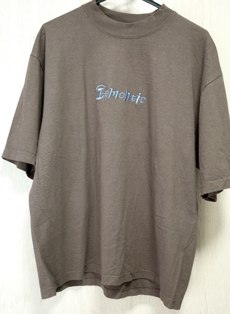 Lemontic 刺繍Tシャツ ブラウン×ブルー