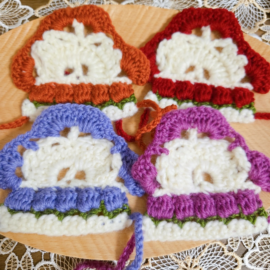 〖ぱぺ用〗冬毛糸ver.チューリップ編みバブーシュカ