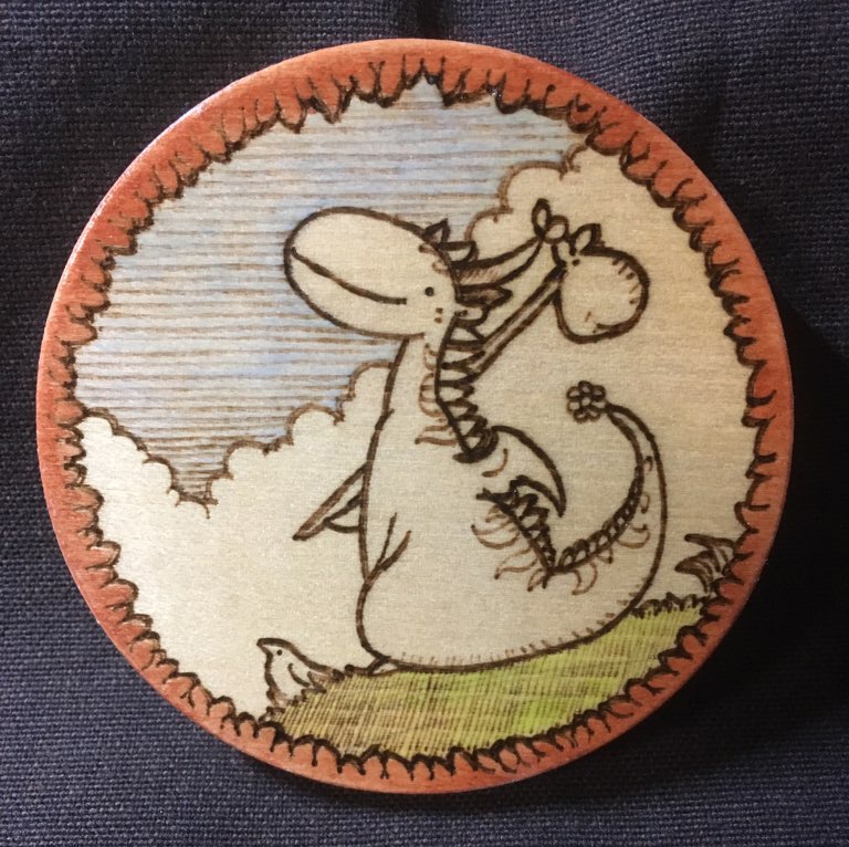 旅するドラゴン　焼き絵コースター