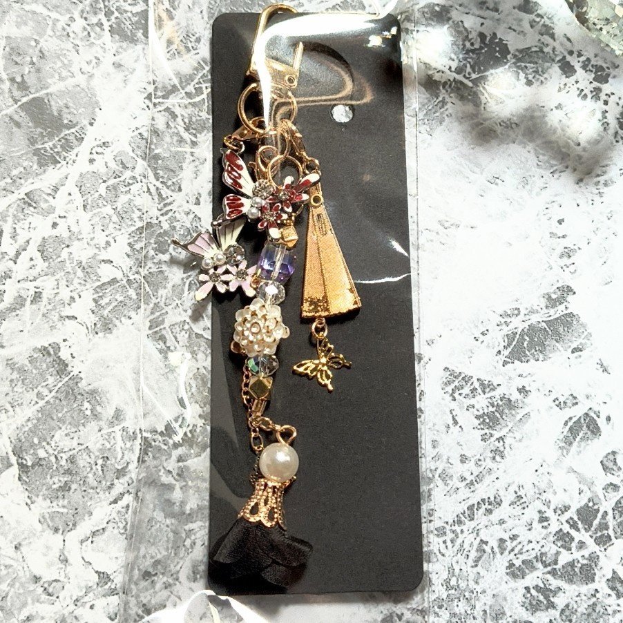 鬼滅の刃 童磨と胡蝶しのぶイメージ 可動式鉄扇と二色の蝶々 カスタムキーホルダー(可動式・付け替え自由)