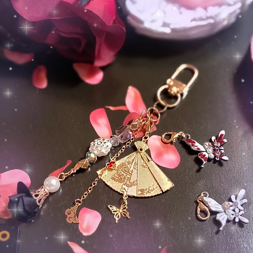 鬼滅の刃 童磨と胡蝶しのぶイメージ 鉄扇と二色の蝶々 カスタムキーホルダー(可動式・付け替え自由)