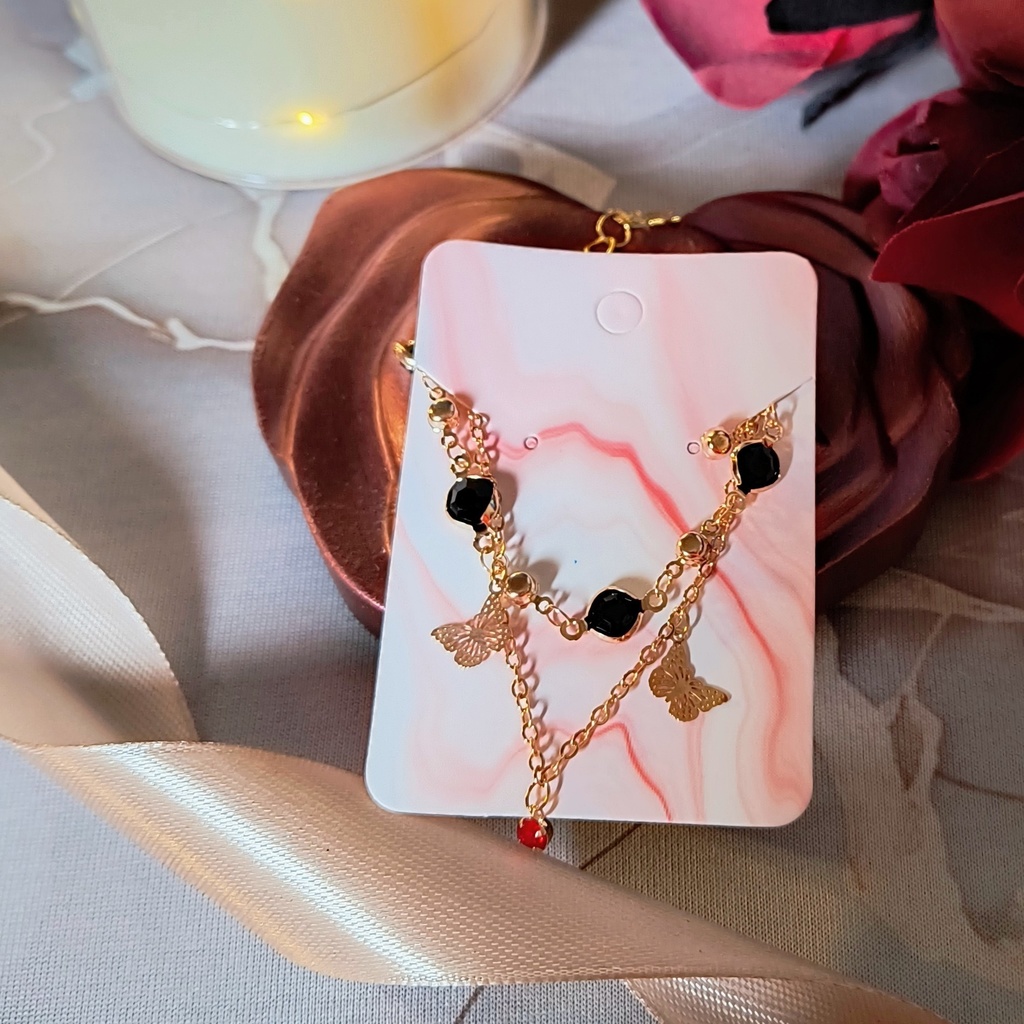 鬼滅の刃 童磨対胡蝶しのぶイメージ 深紅の雫と黒薔薇の蝶 2連レイヤード・ゴシックブレスレット(ゴールド)